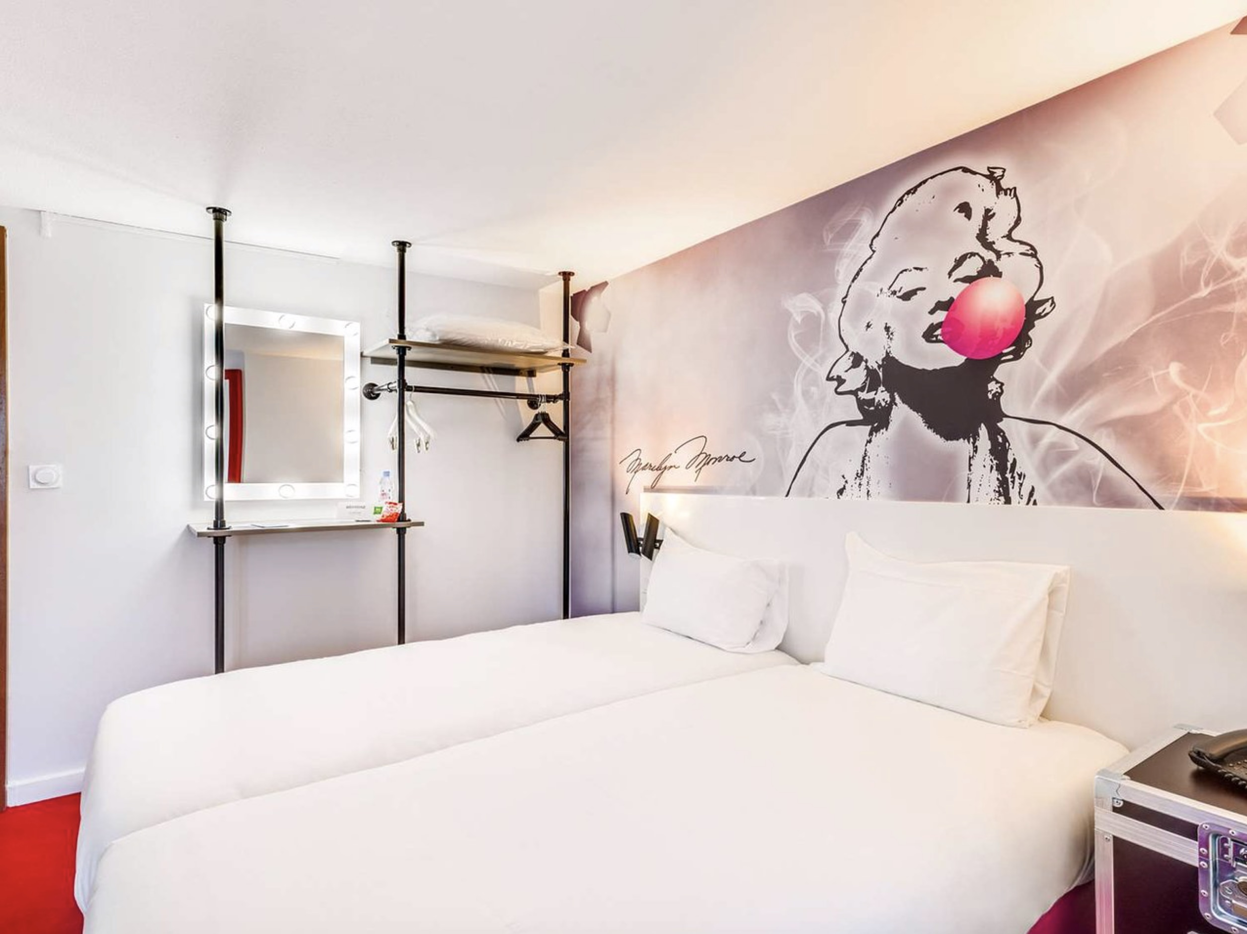Agencement de 65 Chambres de l'hôtel ibis Styles Paris Saint Denis Plaine